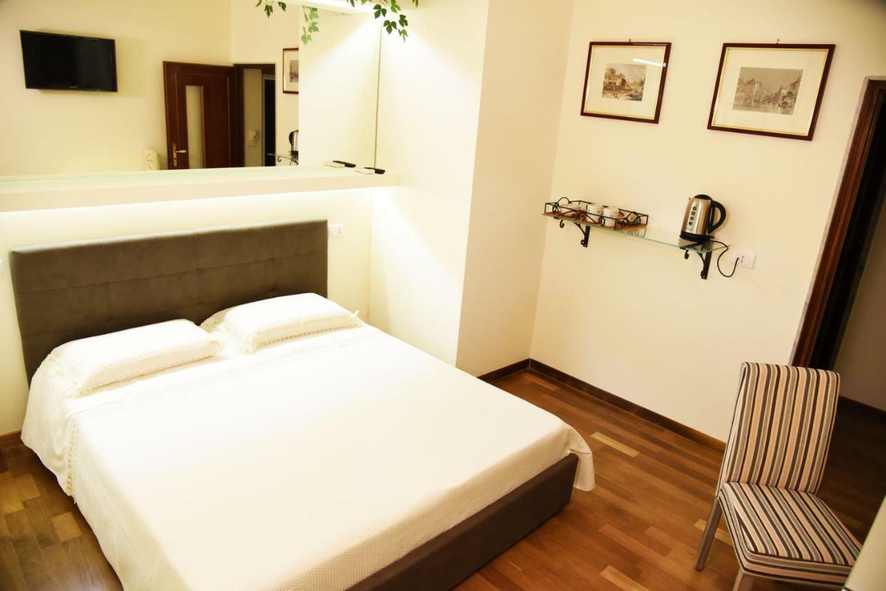 B&B Al Vecchio Glicine Torre Canne Exterior foto